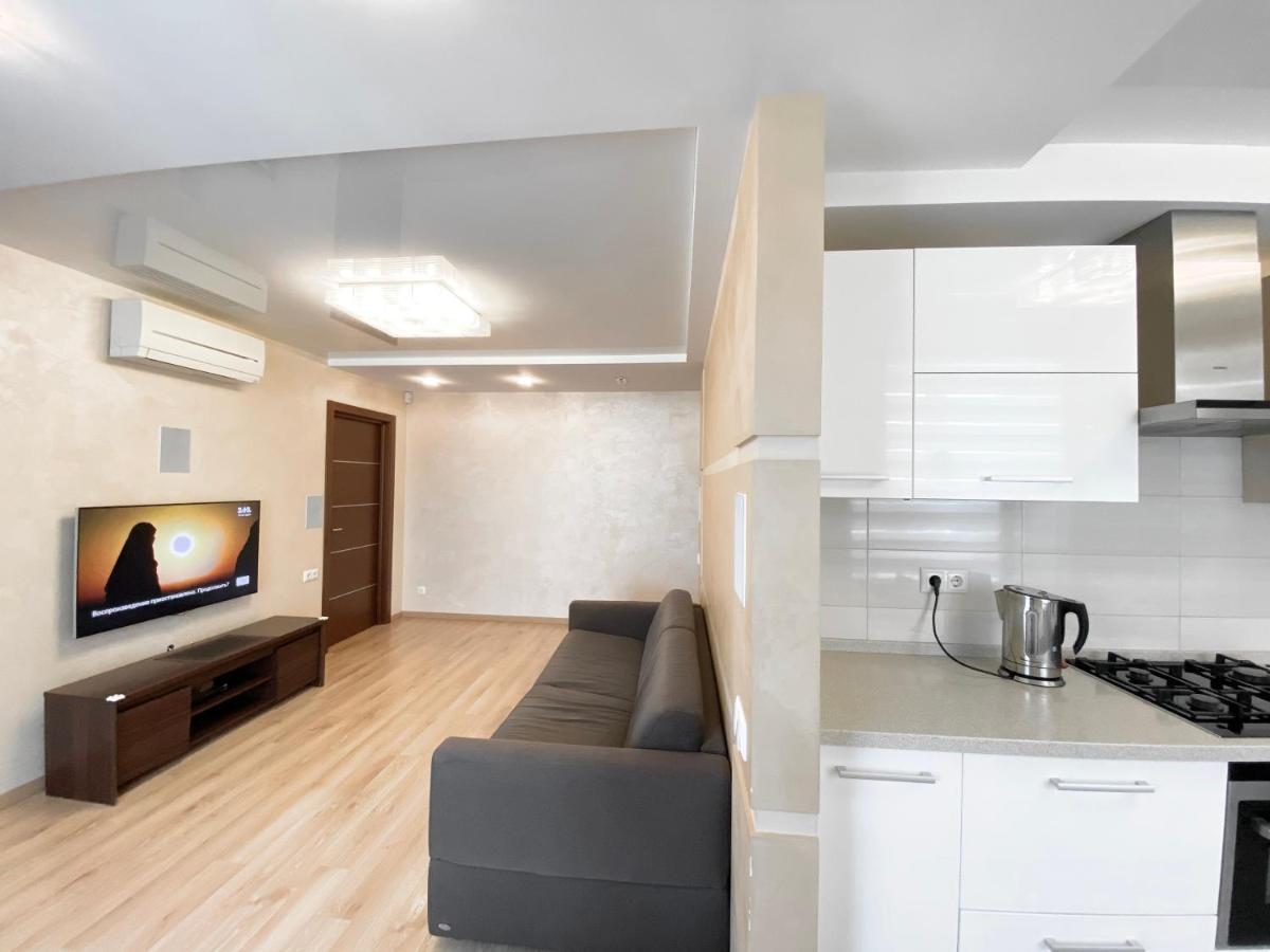 2-Bedroom Apartment Most City Area, Ekaterynoslav Square Dnepropetrovsk Exterior foto