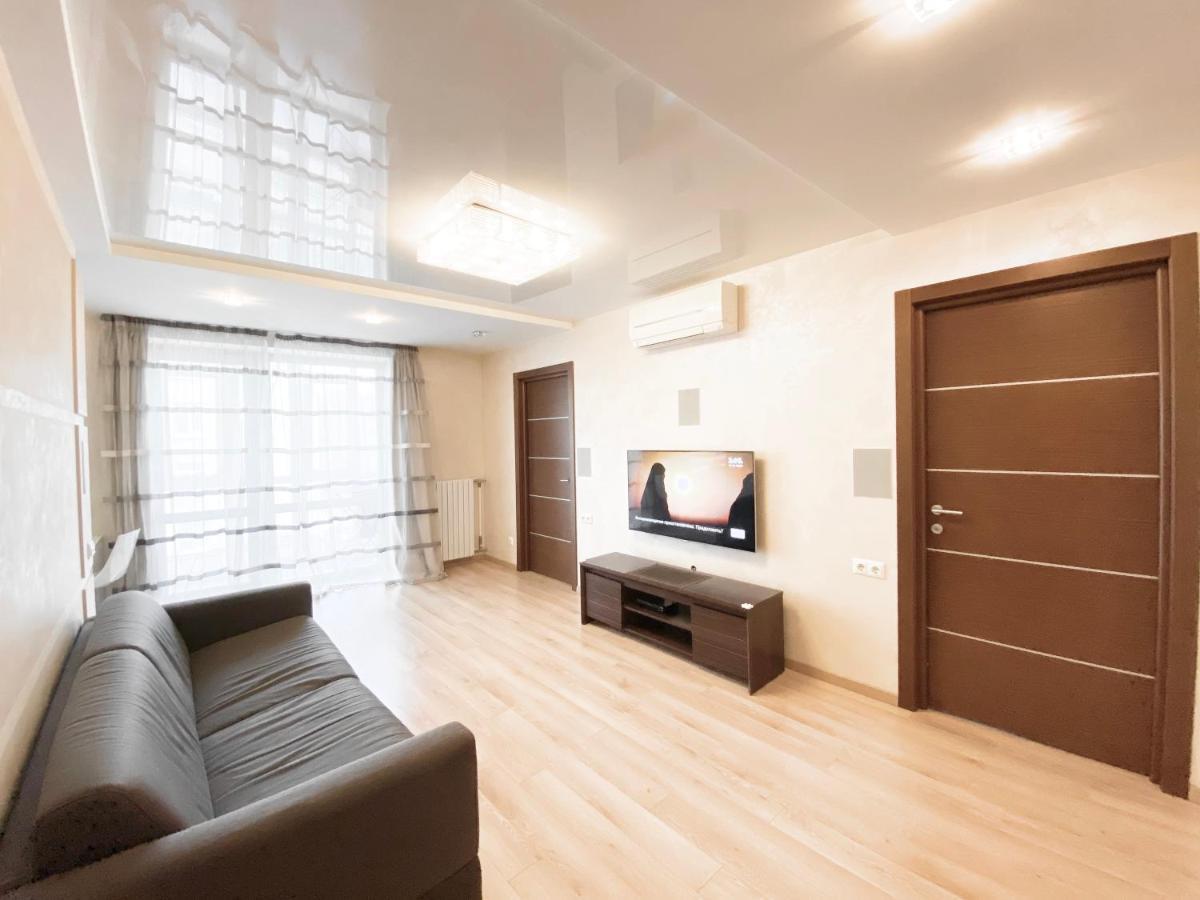 2-Bedroom Apartment Most City Area, Ekaterynoslav Square Dnepropetrovsk Exterior foto