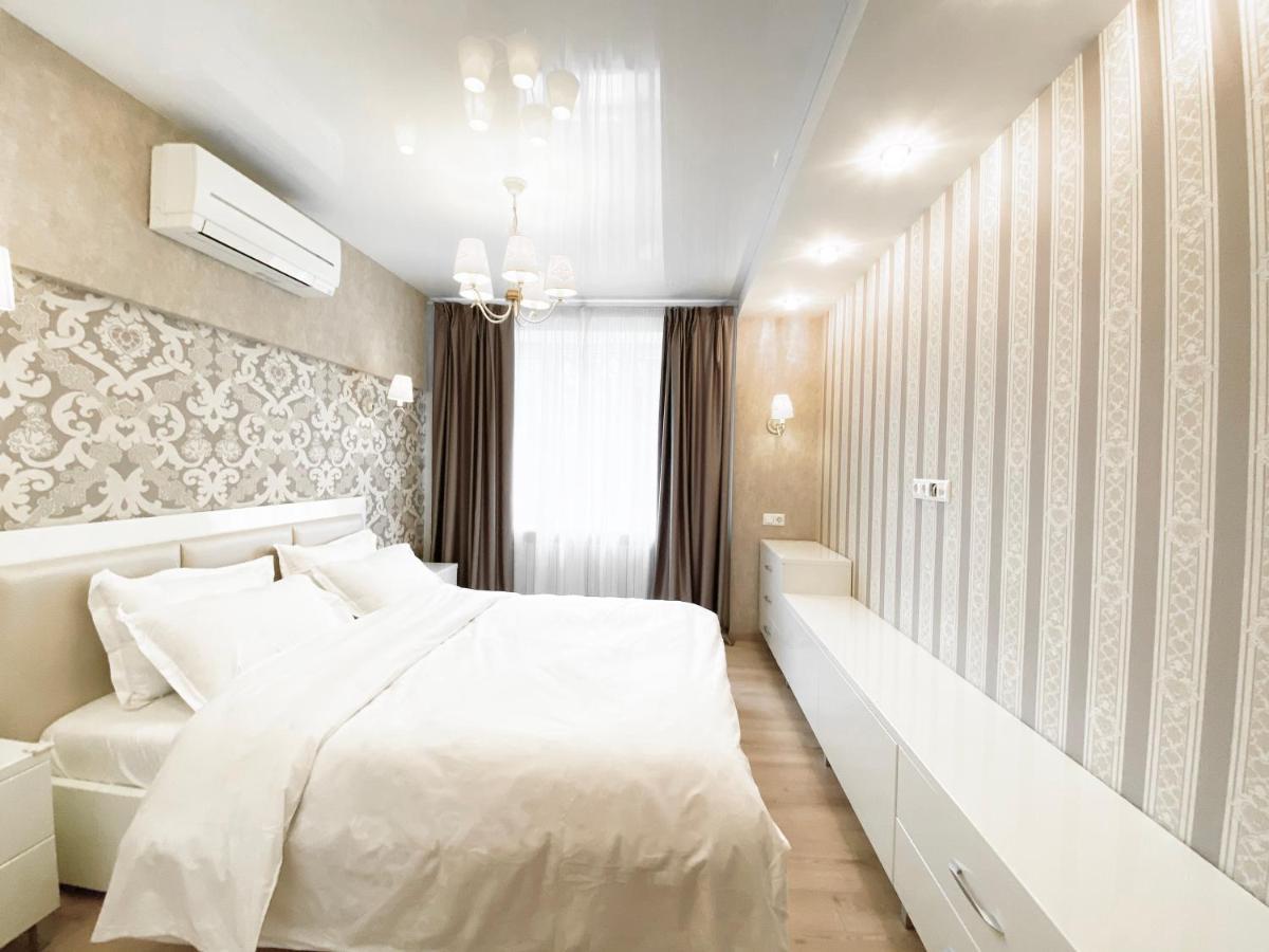 2-Bedroom Apartment Most City Area, Ekaterynoslav Square Dnepropetrovsk Exterior foto